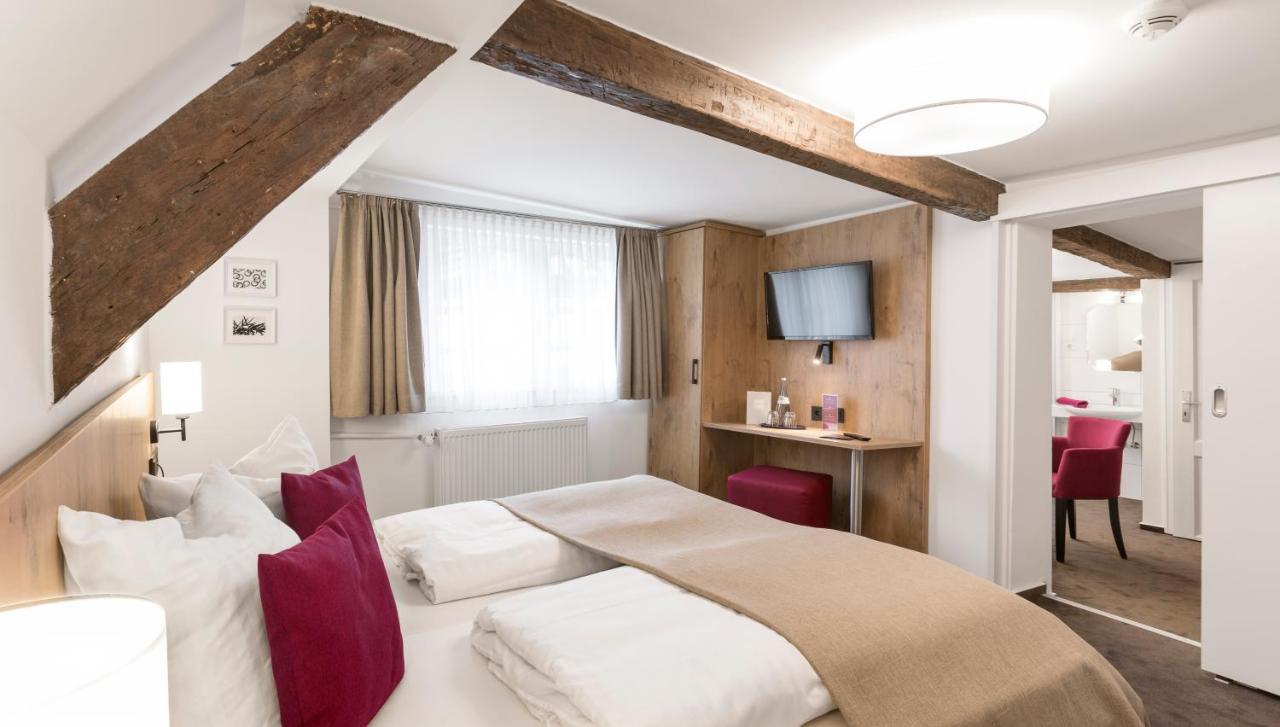 Hotel & Restaurant Lamm มอสบาค ภายนอก รูปภาพ