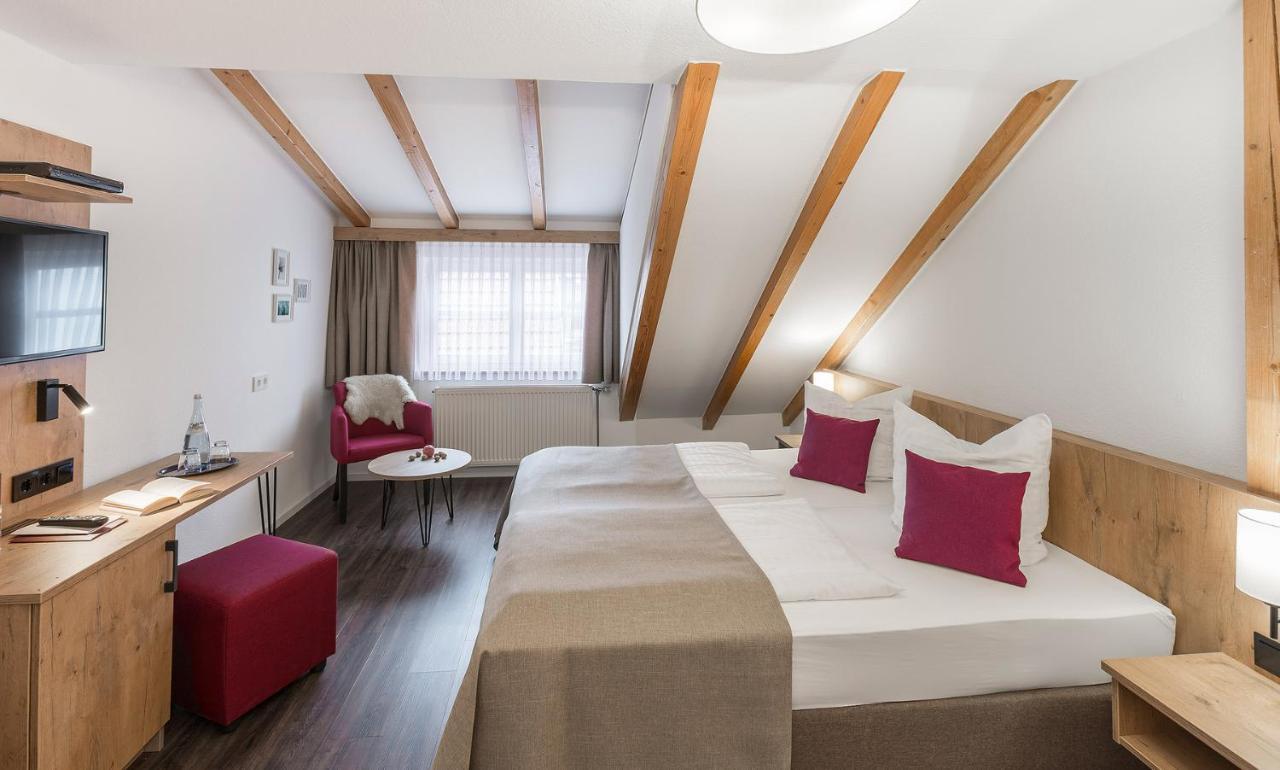 Hotel & Restaurant Lamm มอสบาค ภายนอก รูปภาพ
