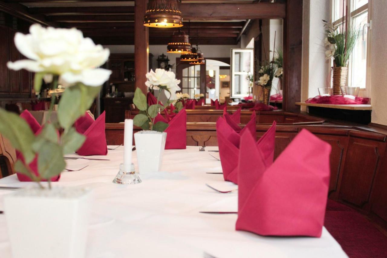 Hotel & Restaurant Lamm มอสบาค ภายนอก รูปภาพ