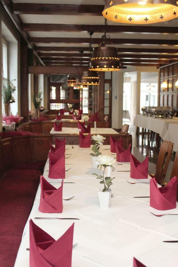 Hotel & Restaurant Lamm มอสบาค ภายนอก รูปภาพ